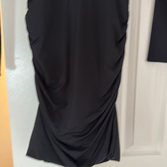 Zara black dress long sleeve with a triangle opening on the front at waist. - Picture 6 of 7